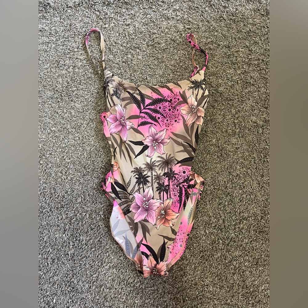 Endless Sun Small One‎ Piece Bathing Suit Pink Floral